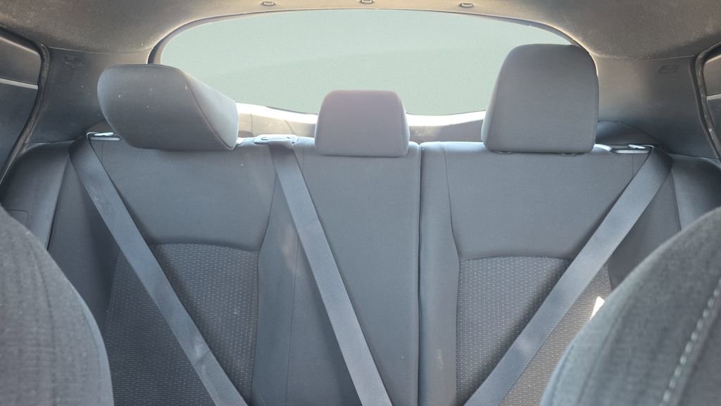 Used 2019 Toyota C-HR LE FWD image 10