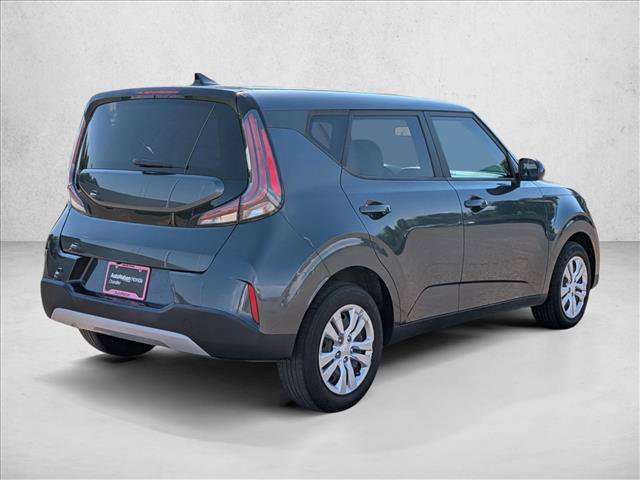 Used 2023 Kia Soul LX FWD image 5