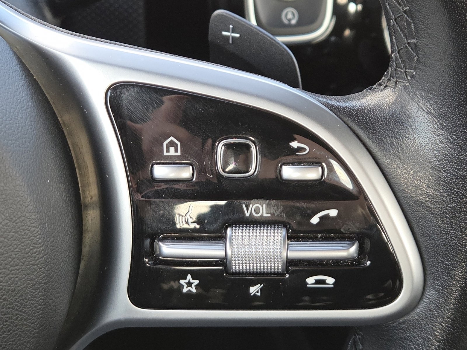 Used 2019 Mercedes-Benz A 220 4MATIC image 32