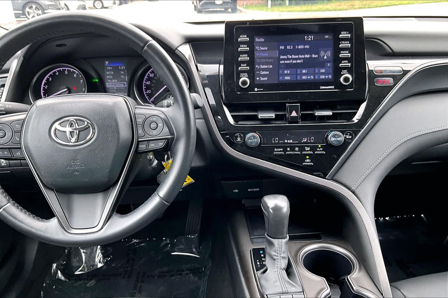 Used 2024 Toyota Camry SE FWD image 23