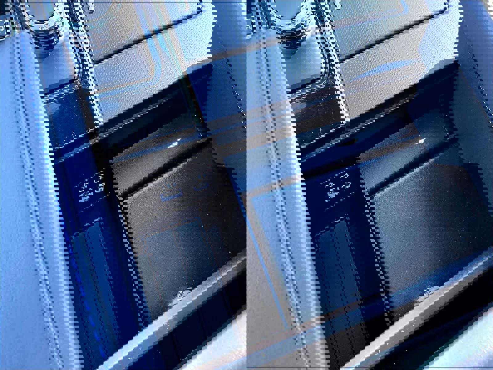 Used 2025 Toyota Sequoia Platinum image 28