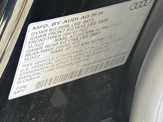 Used 2025 Audi Q8 Premium Plus AWD/4WD image 33
