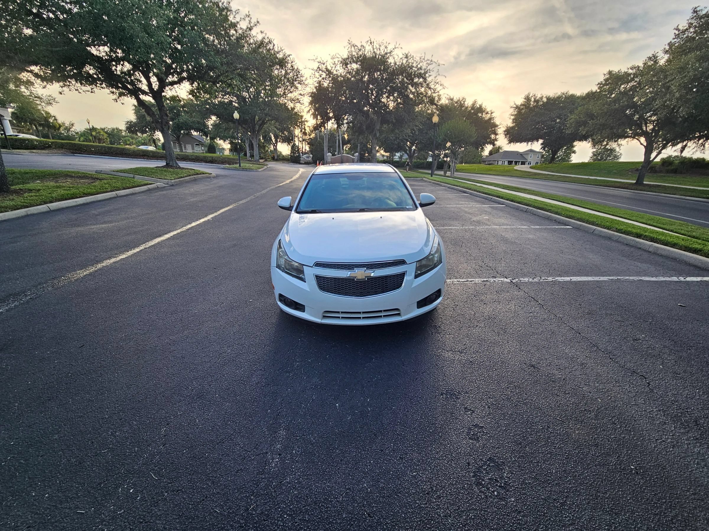 Used 2011 Chevrolet Cruze Eco FWD image 8
