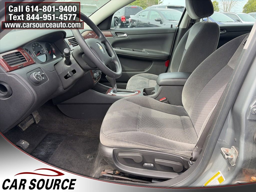 Used 2009 Chevrolet Impala LT FWD image 12