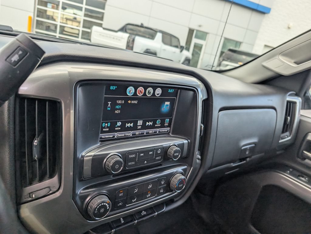 Used 2018 Chevrolet Silverado 1500 LT AWD/4WD image 23