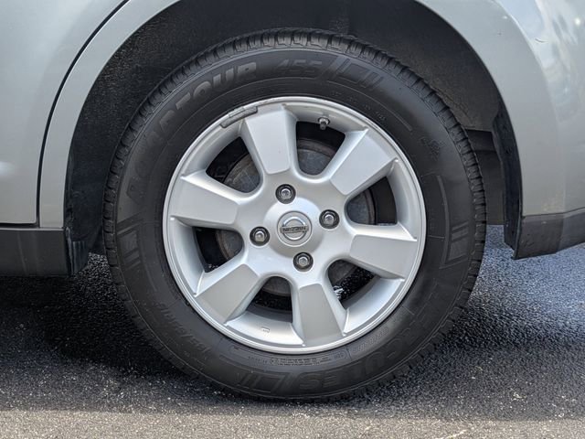 Used 2009 Nissan Versa Hatchback FWD image 13