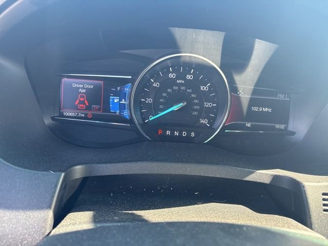 Used 2017 Ford Explorer XLT w/ Equipment Group 202A FWD image 8