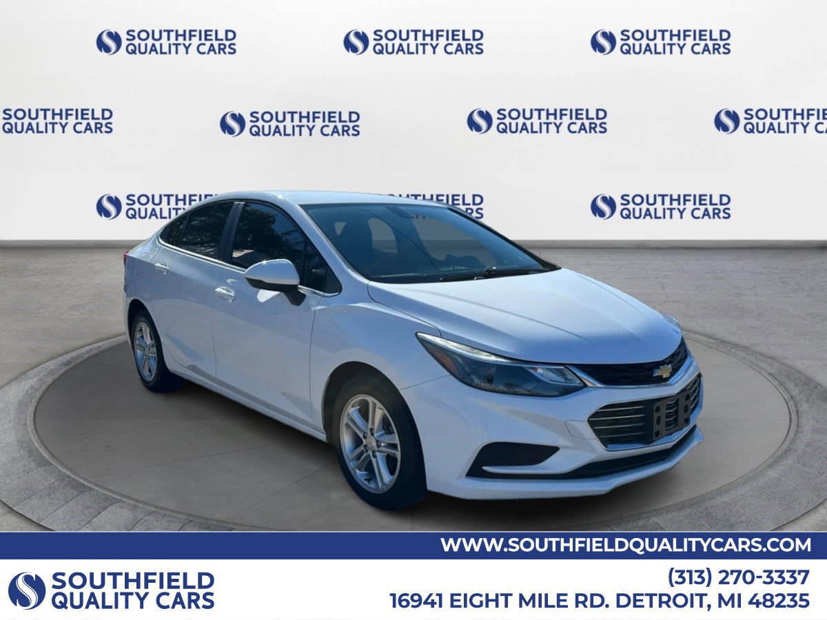 Used 2017 Chevrolet Cruze LT