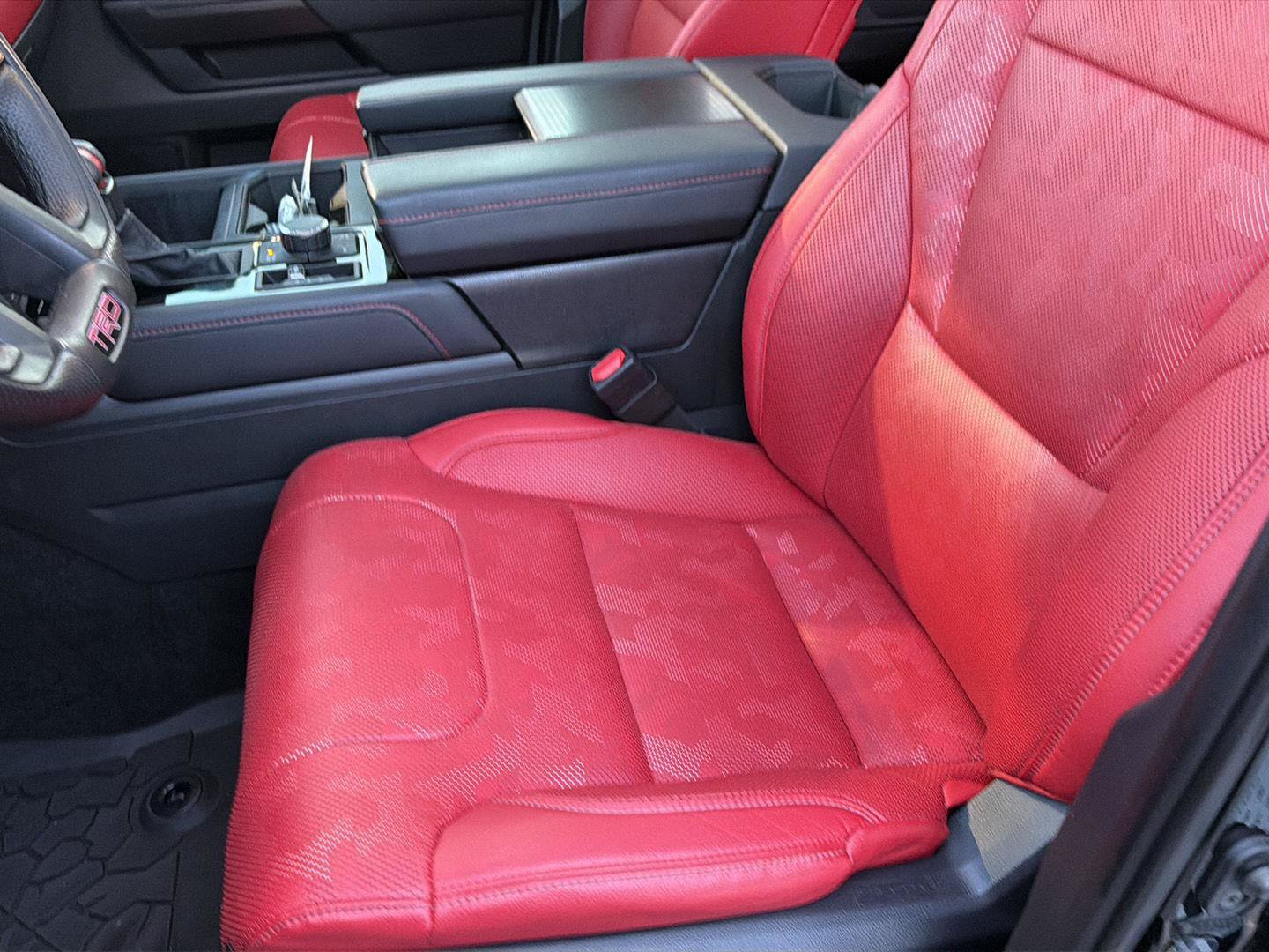 Used 2022 Toyota Tundra TRD Pro AWD/4WD image 31