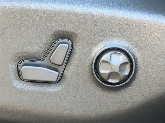 New 2026 Chrysler Voyager LX image 23