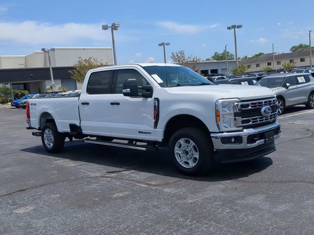 Used 2025 Ford F250 XLT AWD/4WD image 4