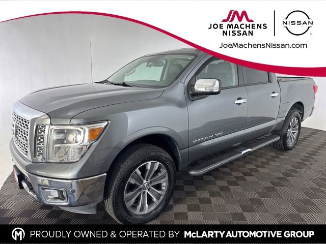 Used 2018 Nissan Titan SL image 3