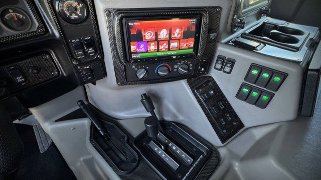 Used 2003 HUMMER H1 4-Door Wagon AWD/4WD image 8