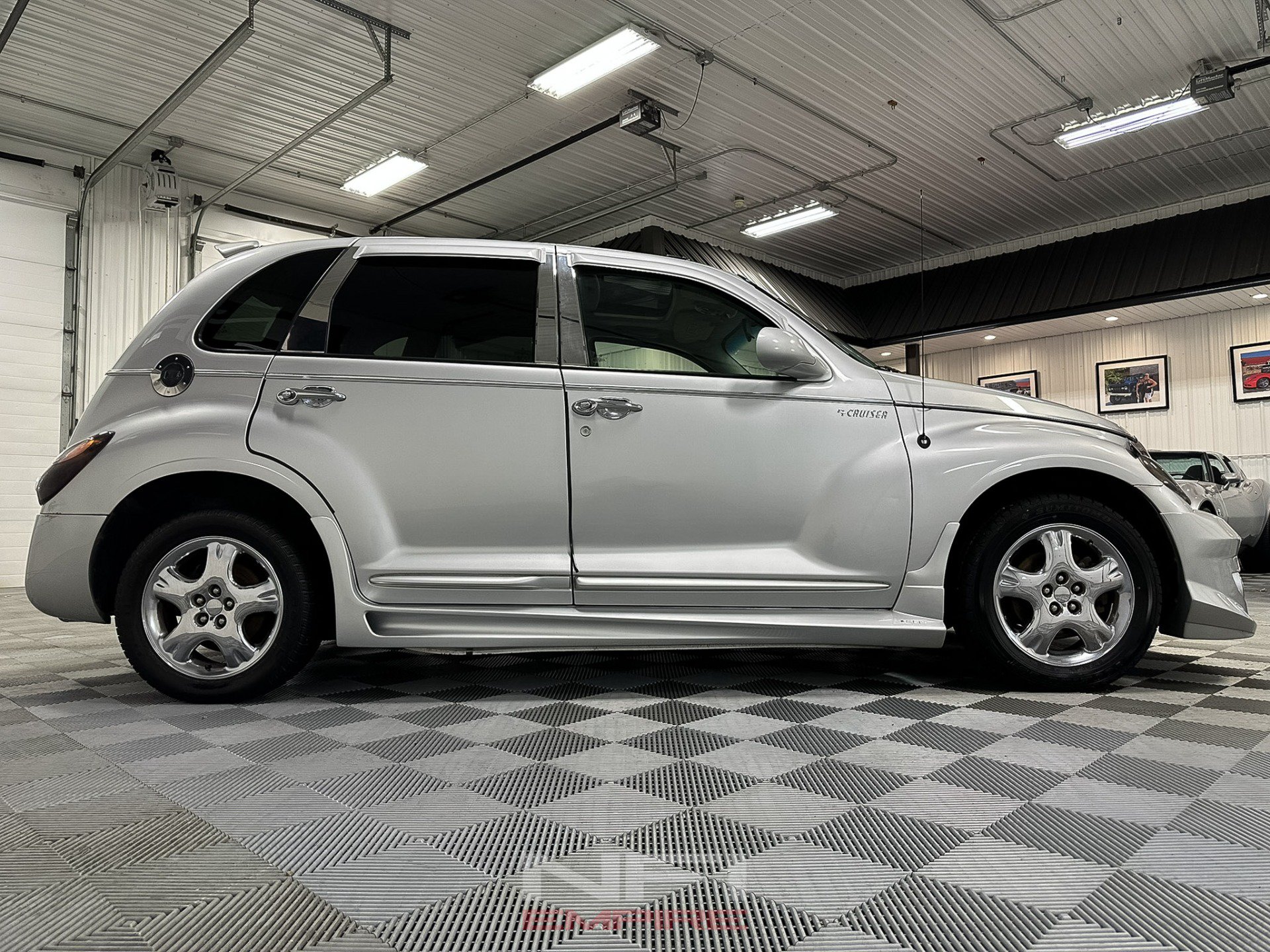 Used 2001 Chrysler PT Cruiser FWD image 15