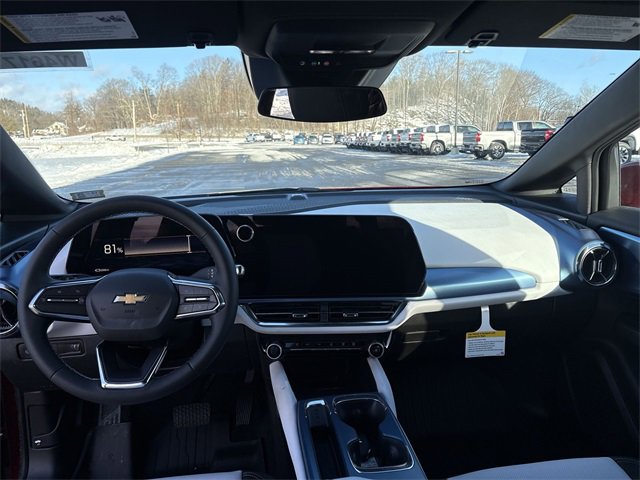 New 2026 Chevrolet Equinox EV LT image 21