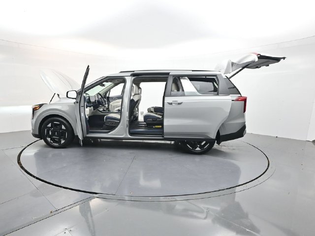 Used 2025 Kia Carnival EX FWD image 61