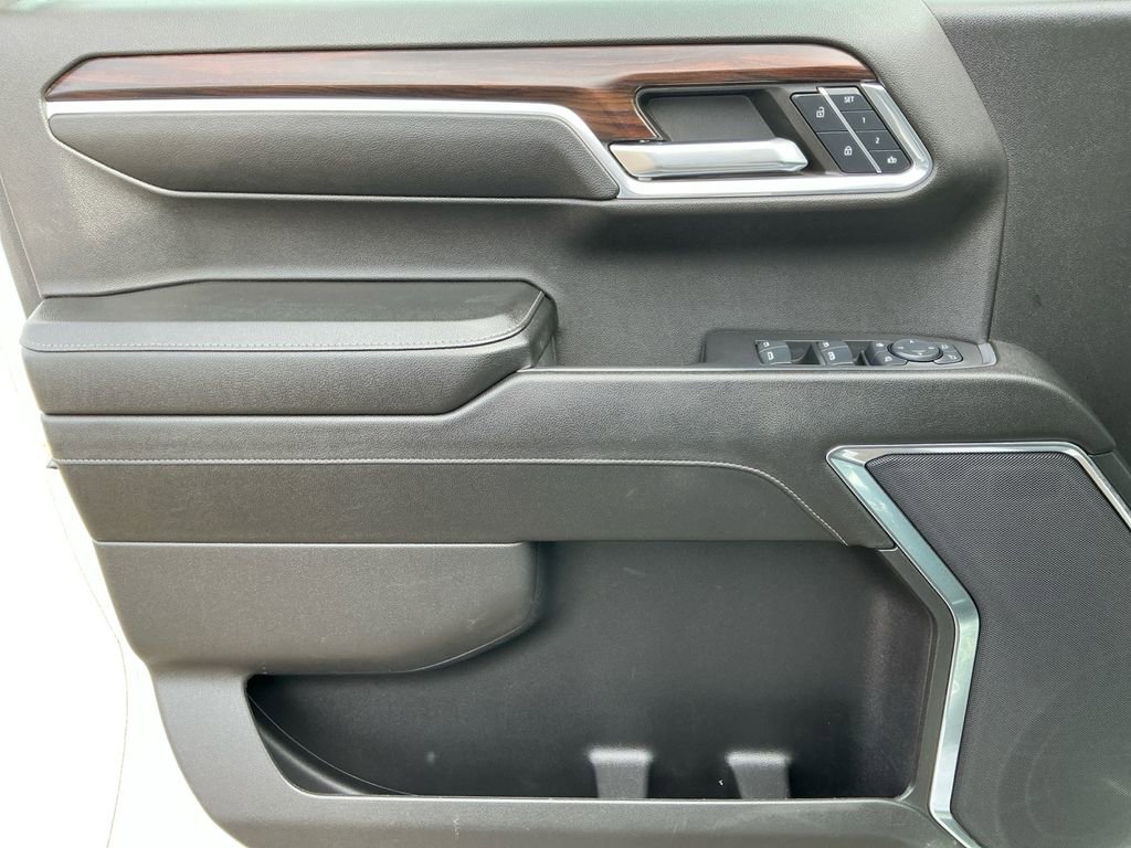 Used 2024 GMC Sierra 1500 SLT image 24