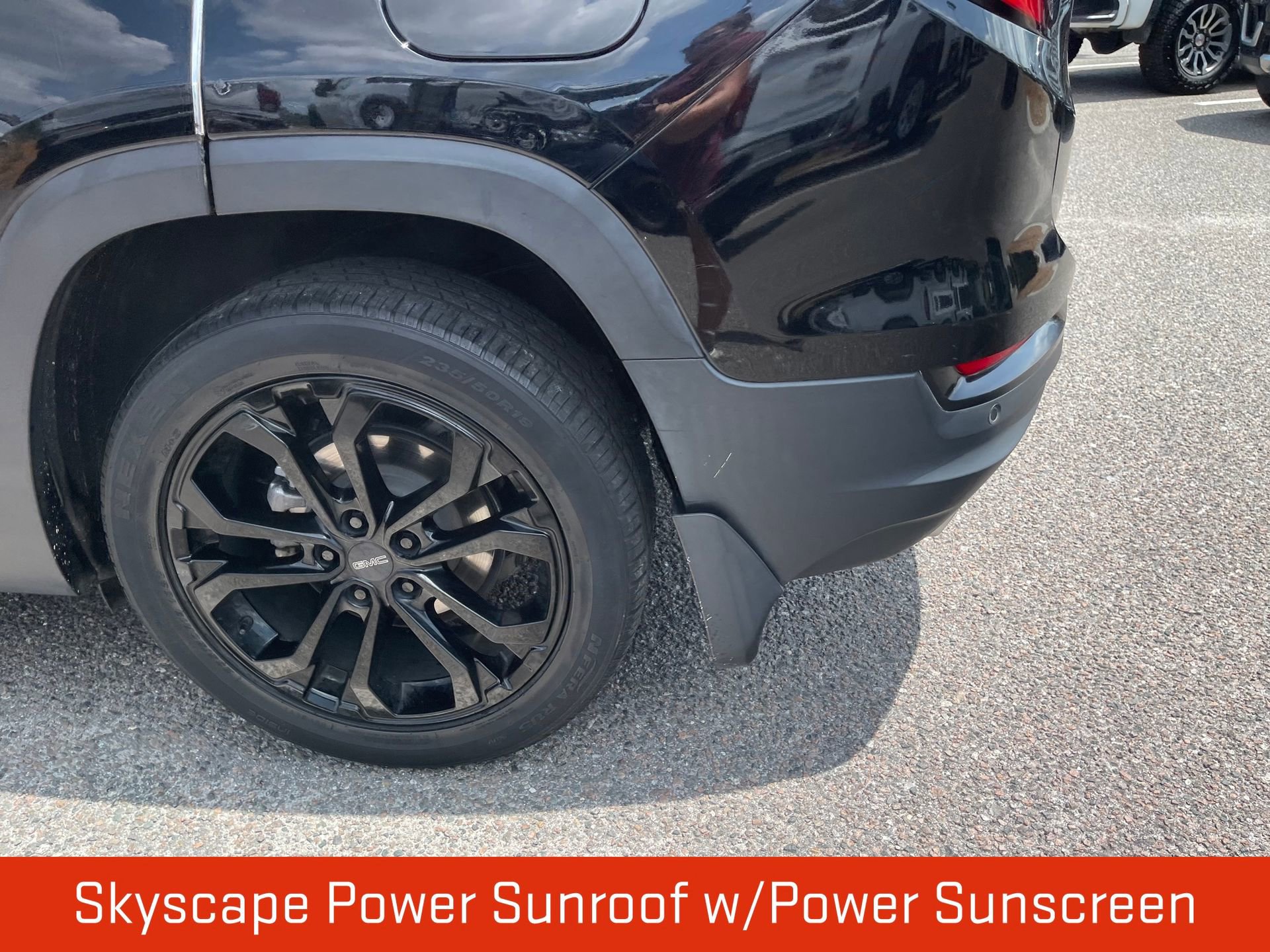 Used 2020 GMC Terrain SLT w/ Preferred Package FWD image 9