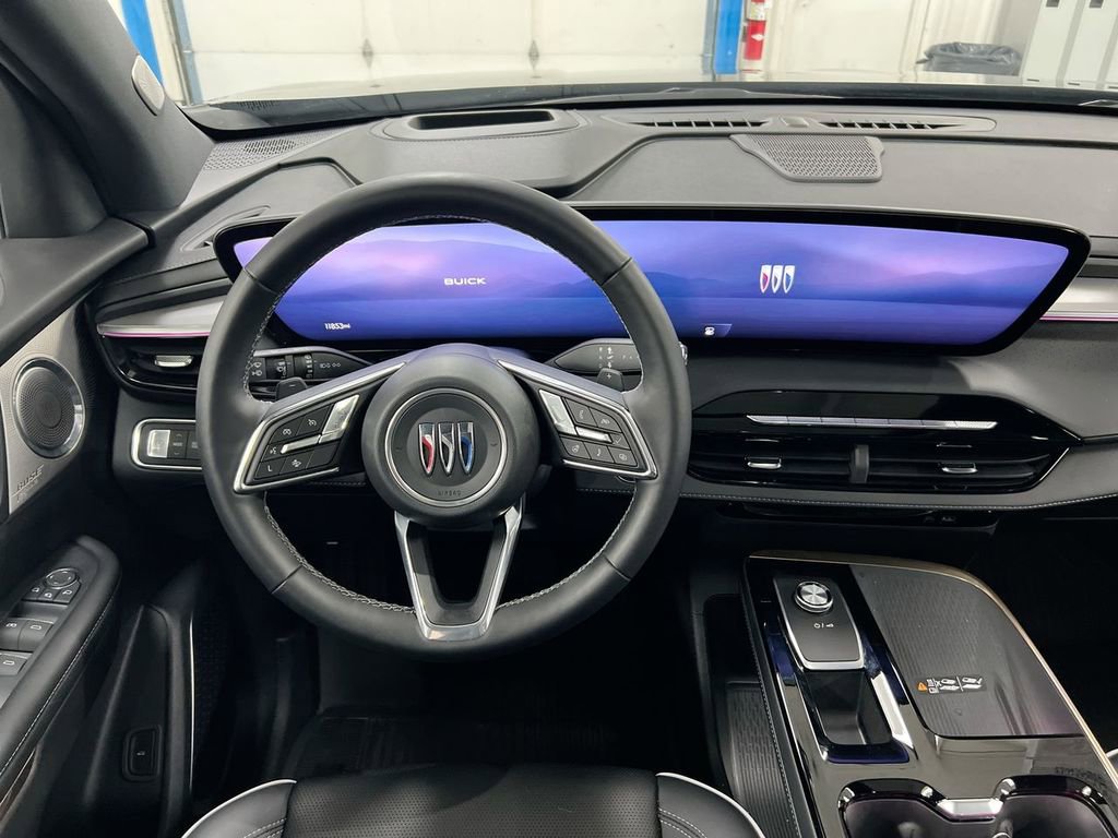 Used 2025 Buick Enclave Avenir w/ LPO, Floor Liner Package FWD image 11
