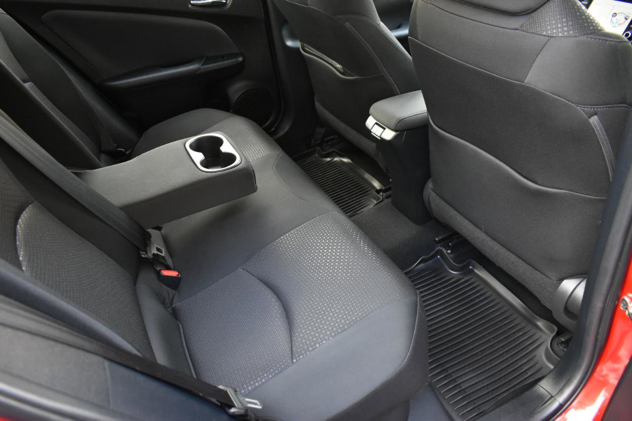 Used 2022 Toyota Prius LE FWD image 31