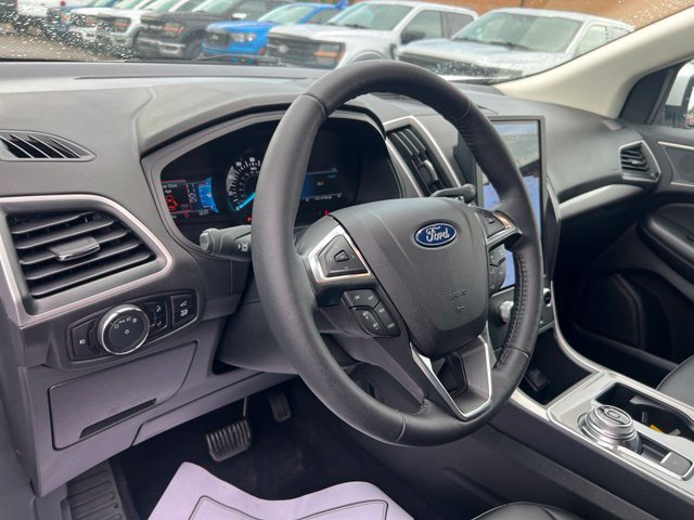 Certified 2024 Ford Edge SEL w/ Convenience Package AWD/4WD image 7
