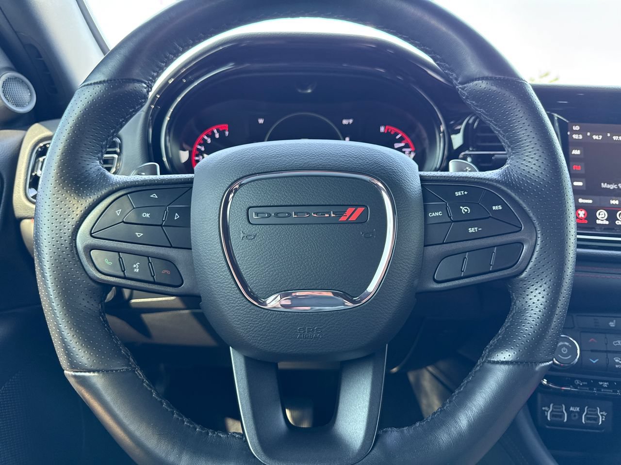 Used 2023 Dodge Durango GT RWD image 17