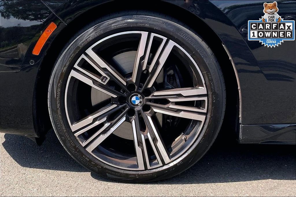 Used 2023 BMW 740i RWD image 8