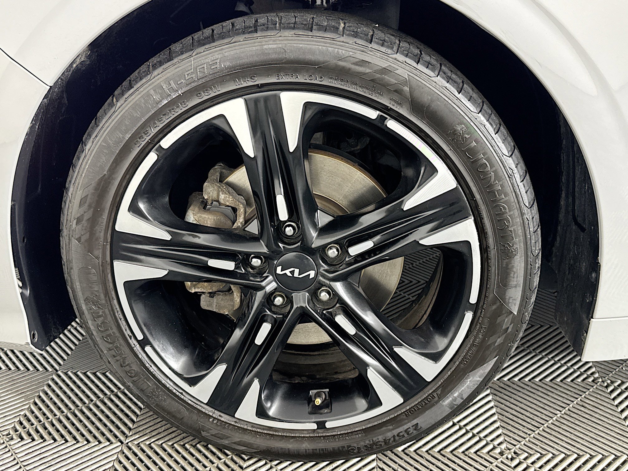 Used 2023 Kia K5 GT-Line FWD image 37