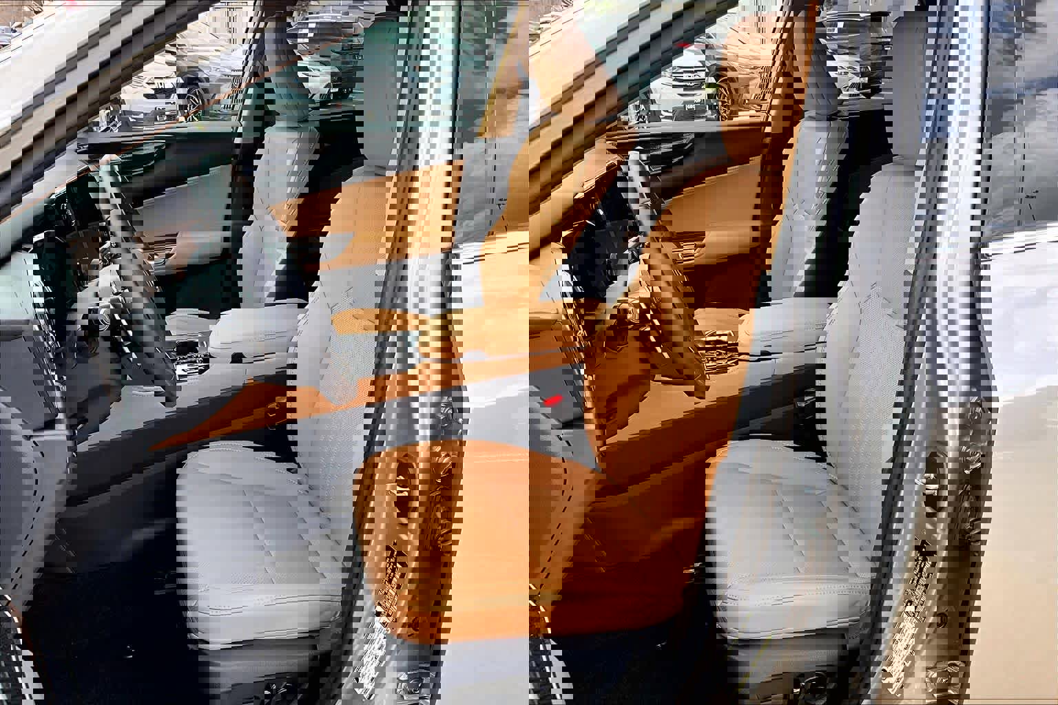 Used 2025 Lexus NX 250 FWD w/ Accessory Package (Z1) image 8