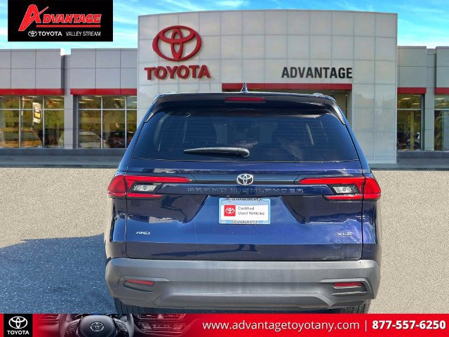 Used 2024 Toyota Grand Highlander AWD image 8