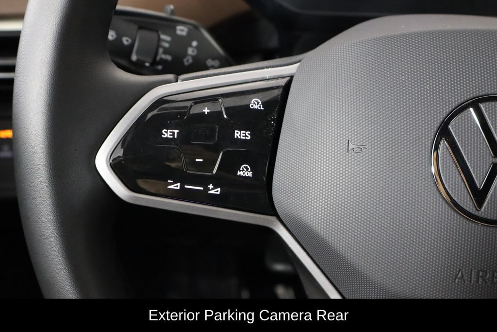 Used 2025 Volkswagen ID.4 Pro RWD image 8