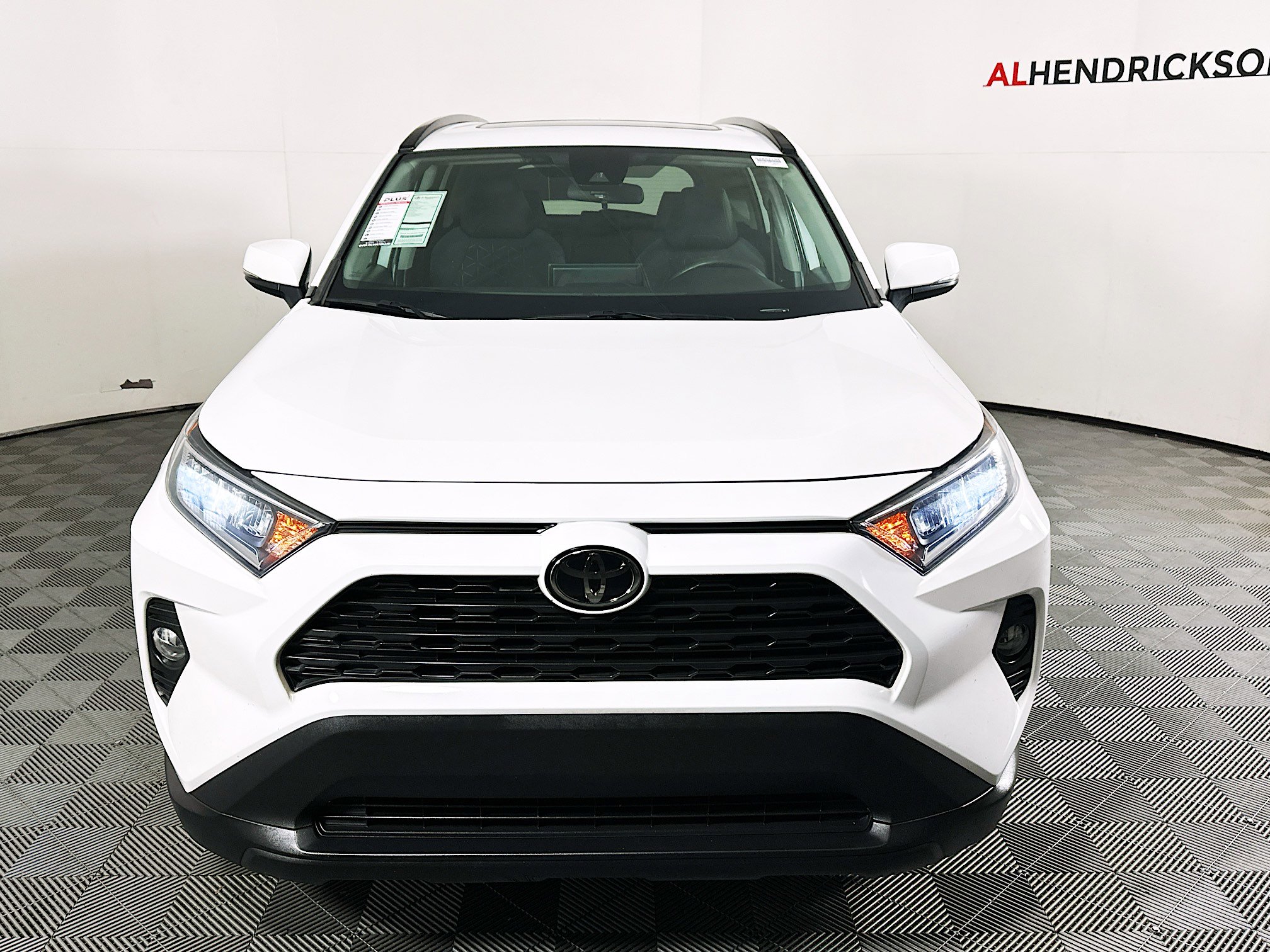 Used 2021 Toyota RAV4 XLE image 8