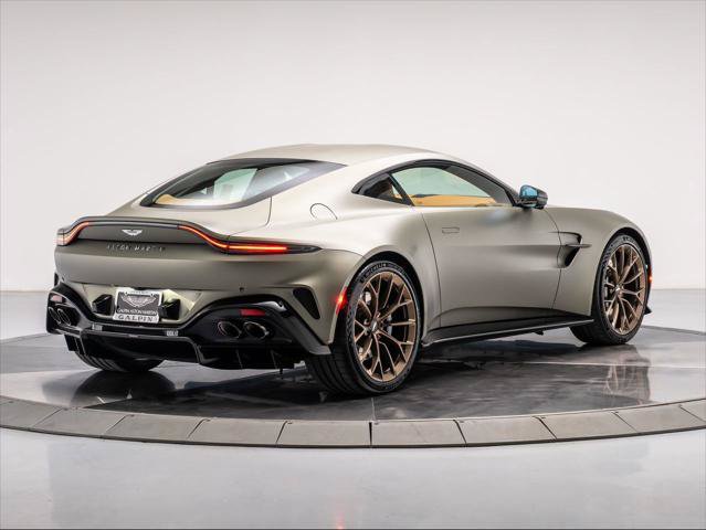 Used 2025 Aston Martin V8 Vantage Coupe RWD image 14