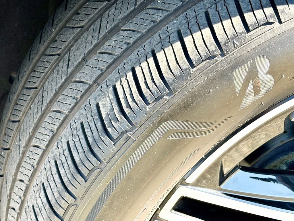Certified 2025 Mercedes-Benz GLE 450e 4MATIC image 16