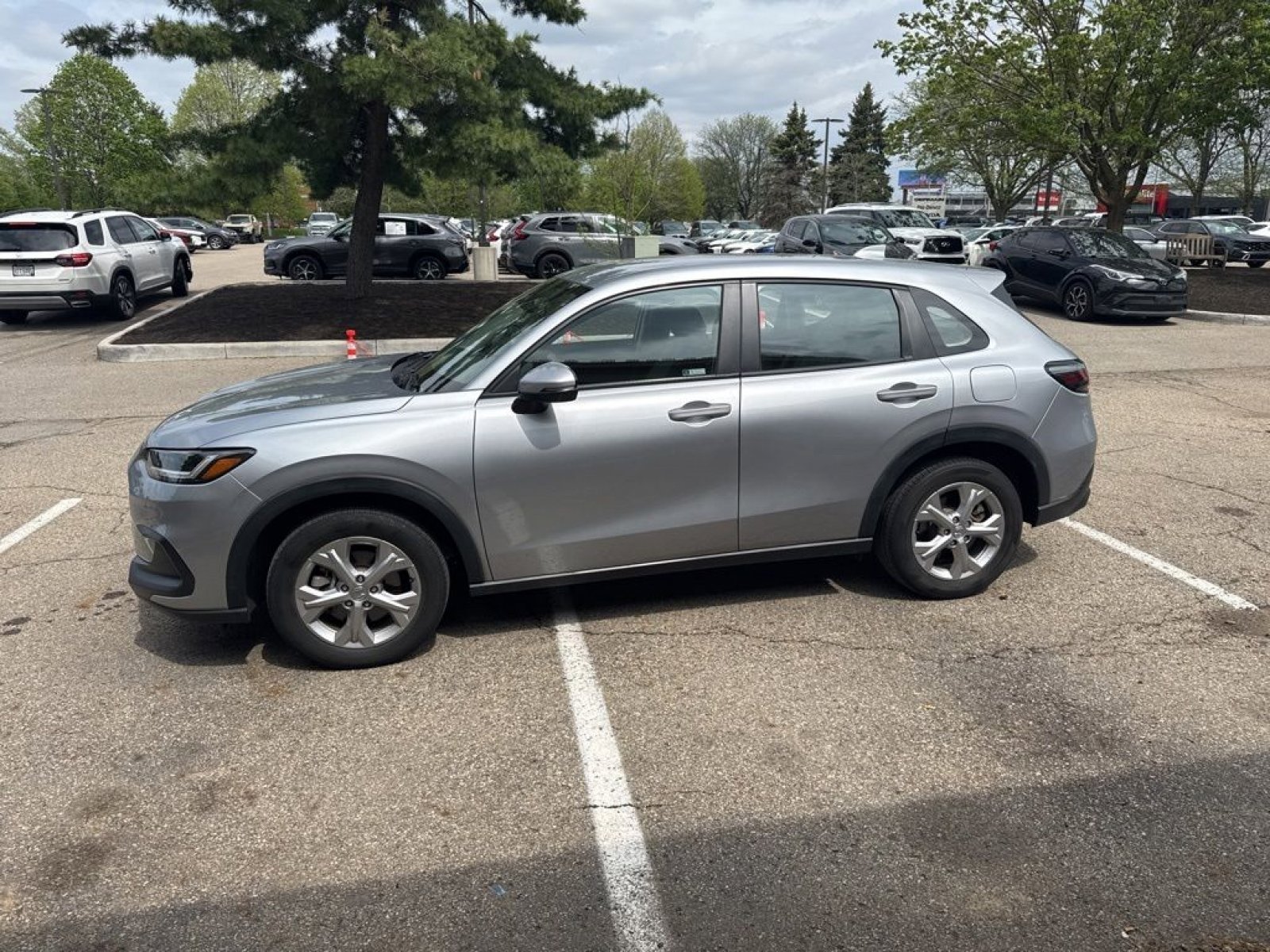 Certified 2023 Honda HR-V LX image 13