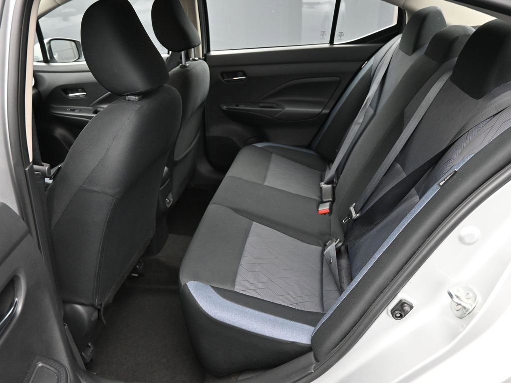 Used 2023 Nissan Versa SV image 12