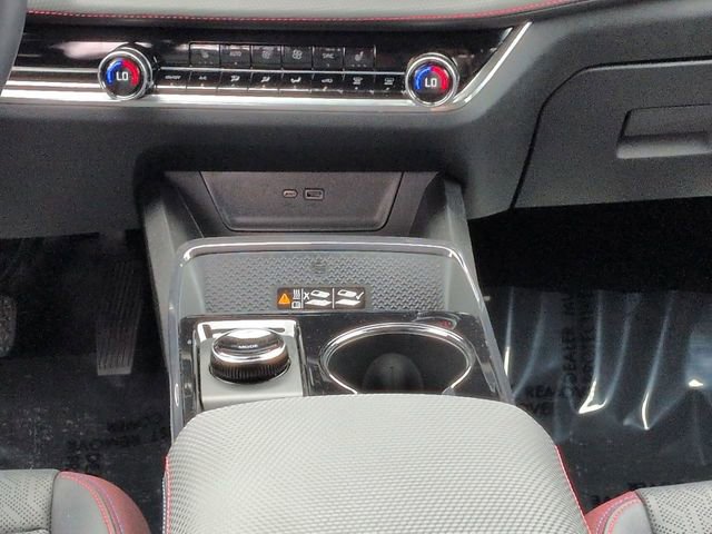 Used 2025 Chevrolet Equinox RS FWD image 19