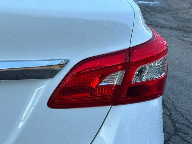 Certified 2019 Nissan Sentra S FWD image 12