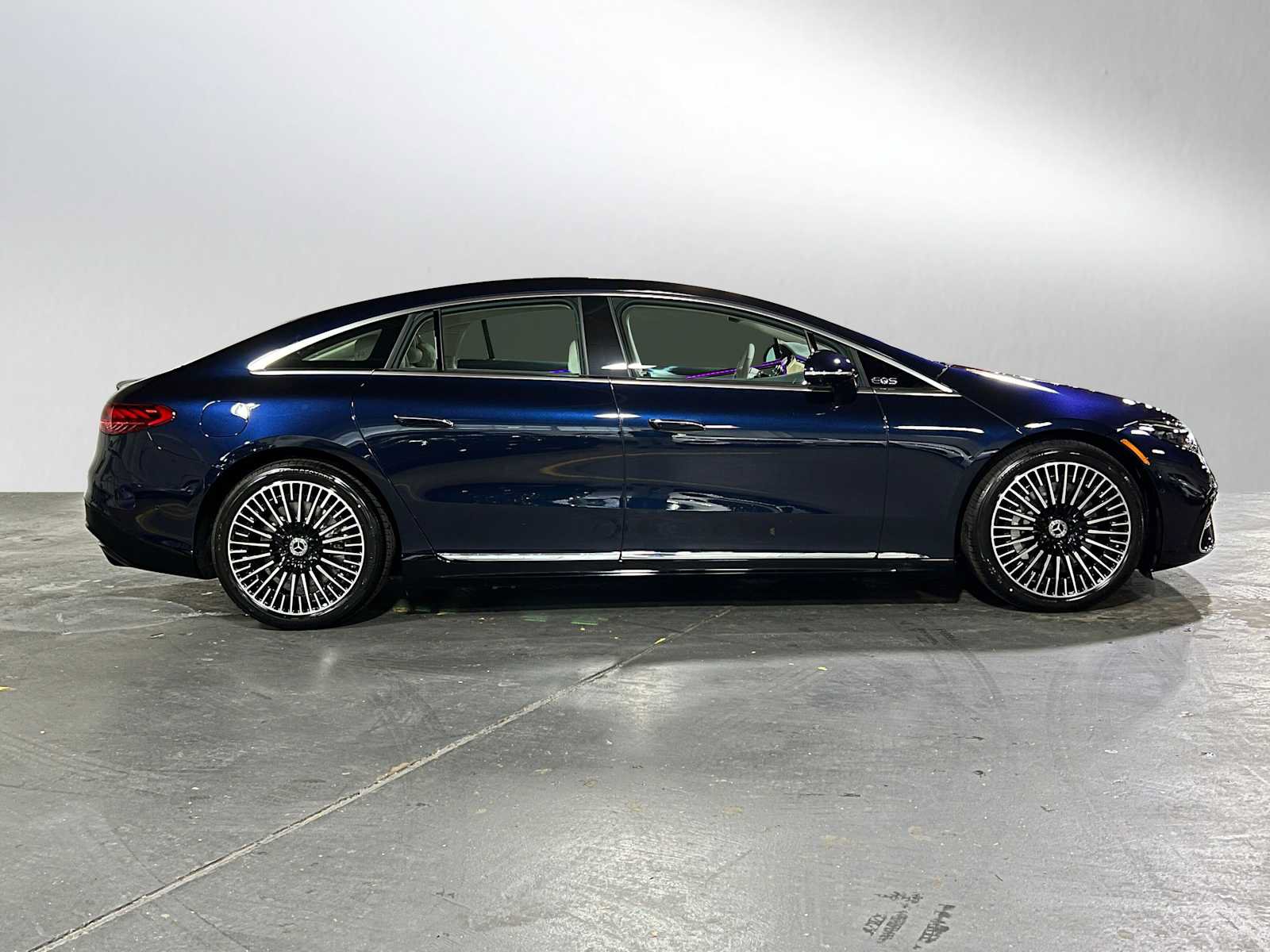New 2026 Mercedes-Benz EQS 450+ 4MATIC Sedan image 2