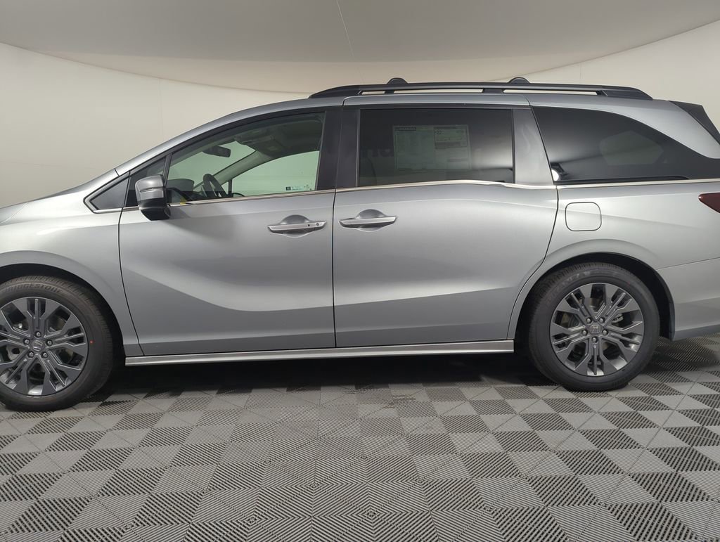 New 2026 Honda Odyssey Touring video 2