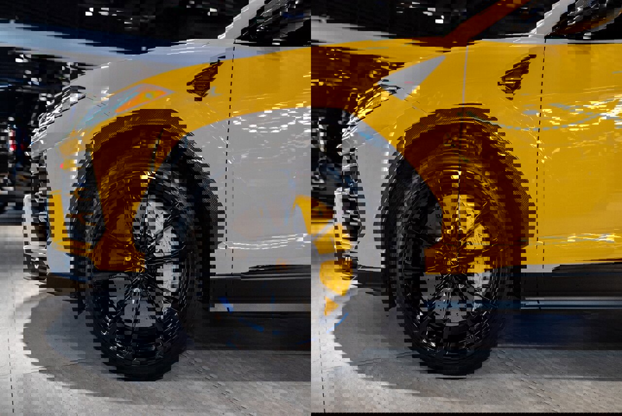 Used 2022 Lamborghini Urus image 21