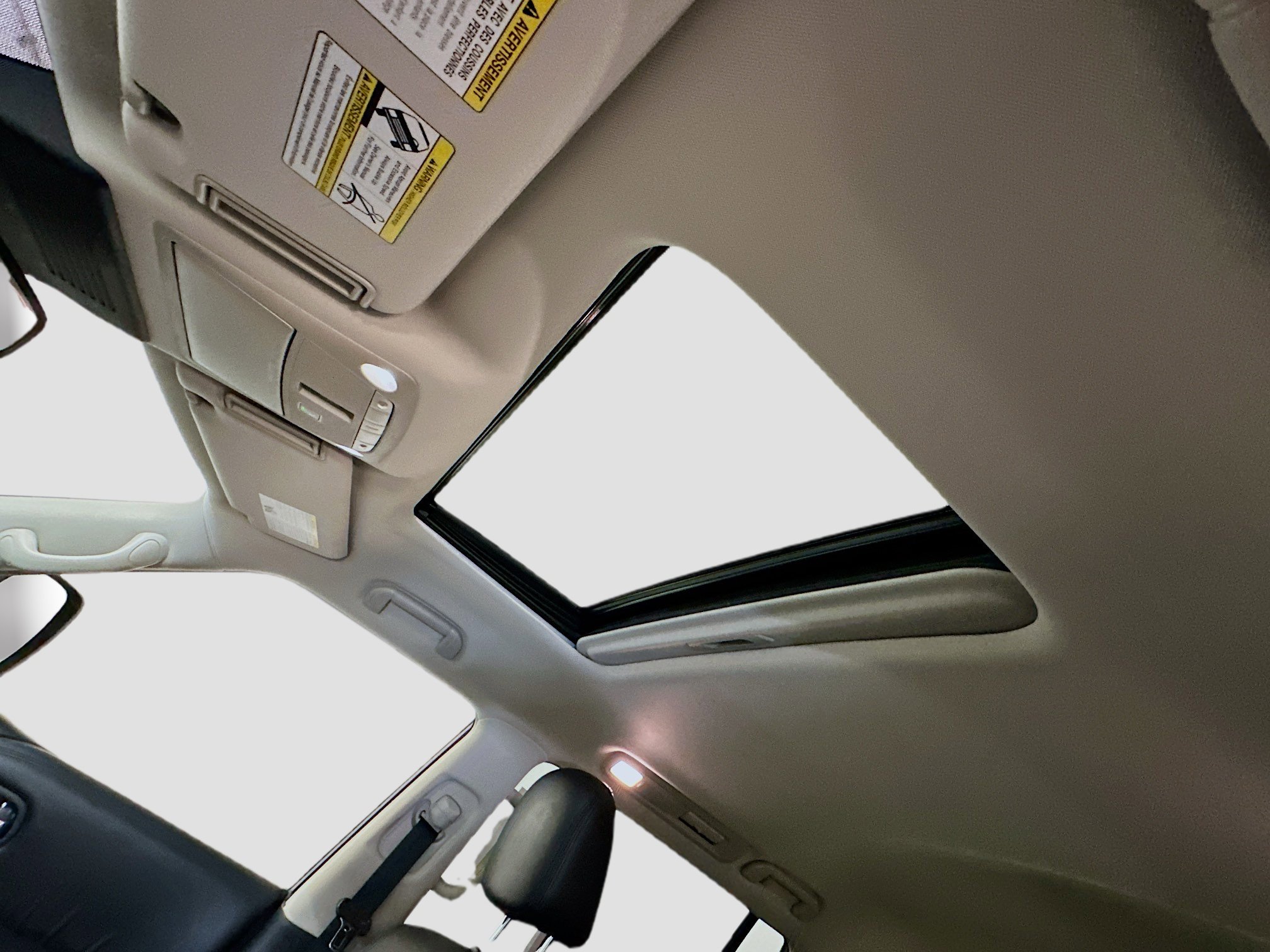 Used 2024 Nissan Armada SL image 27