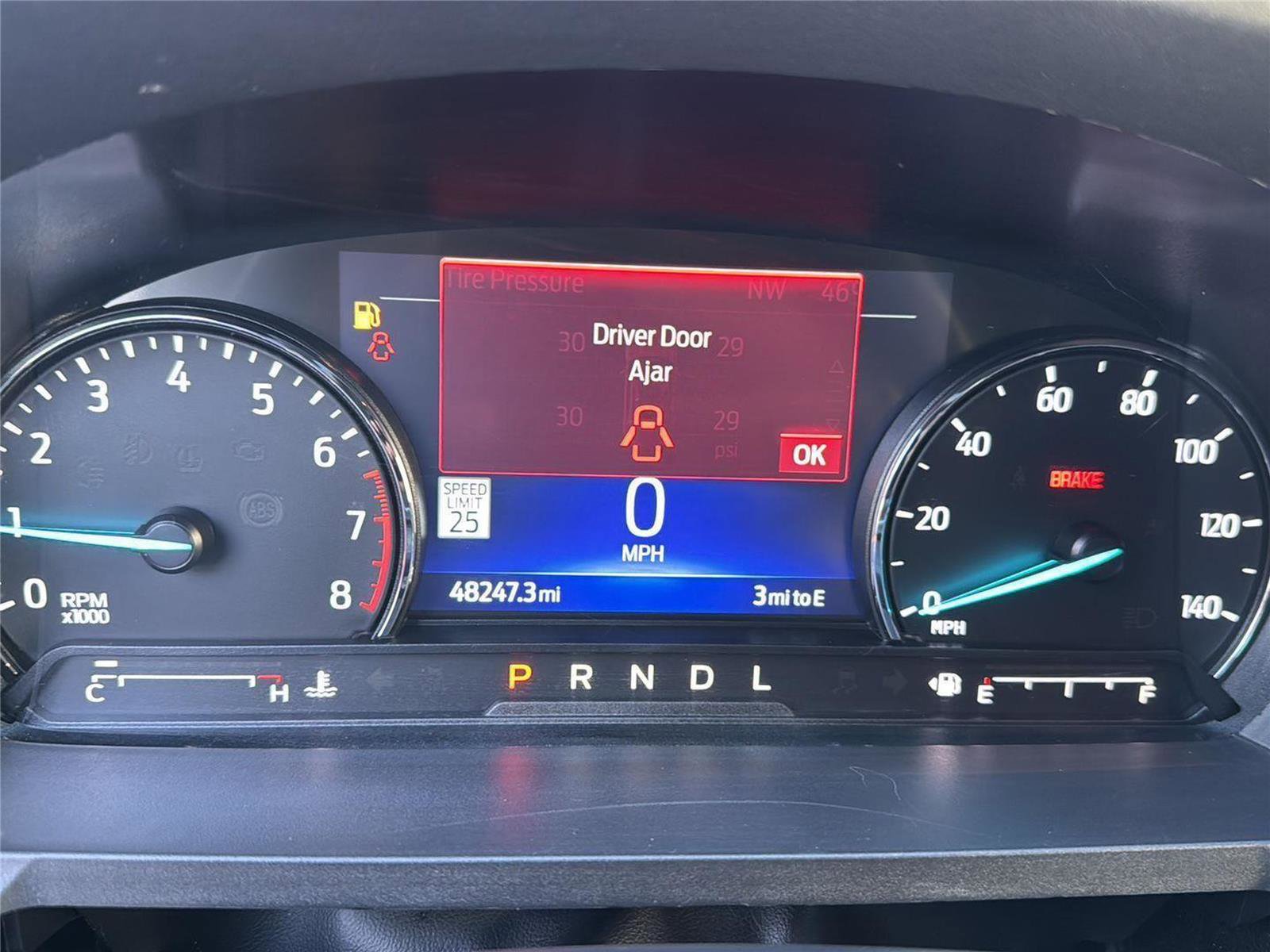 Used 2023 Ford Explorer Limited image 18