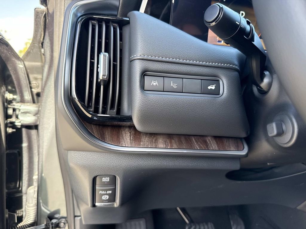 New 2026 Nissan Armada Platinum image 33