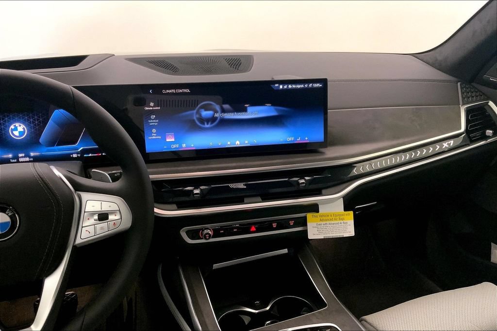 New 2027 BMW X7 xDrive40i w/ Premium Package AWD/4WD image 5