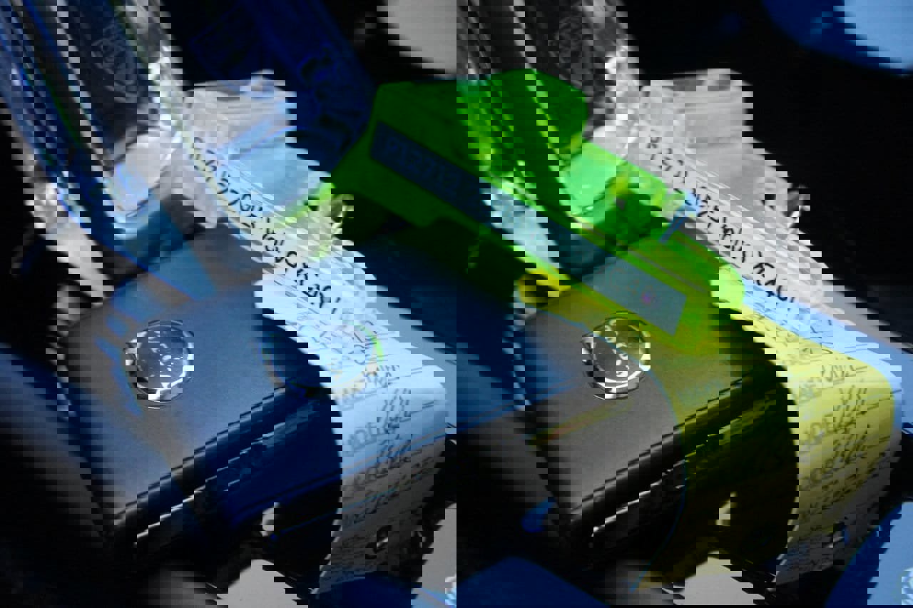 Certified 2025 Volvo XC40 B5 Plus image 35