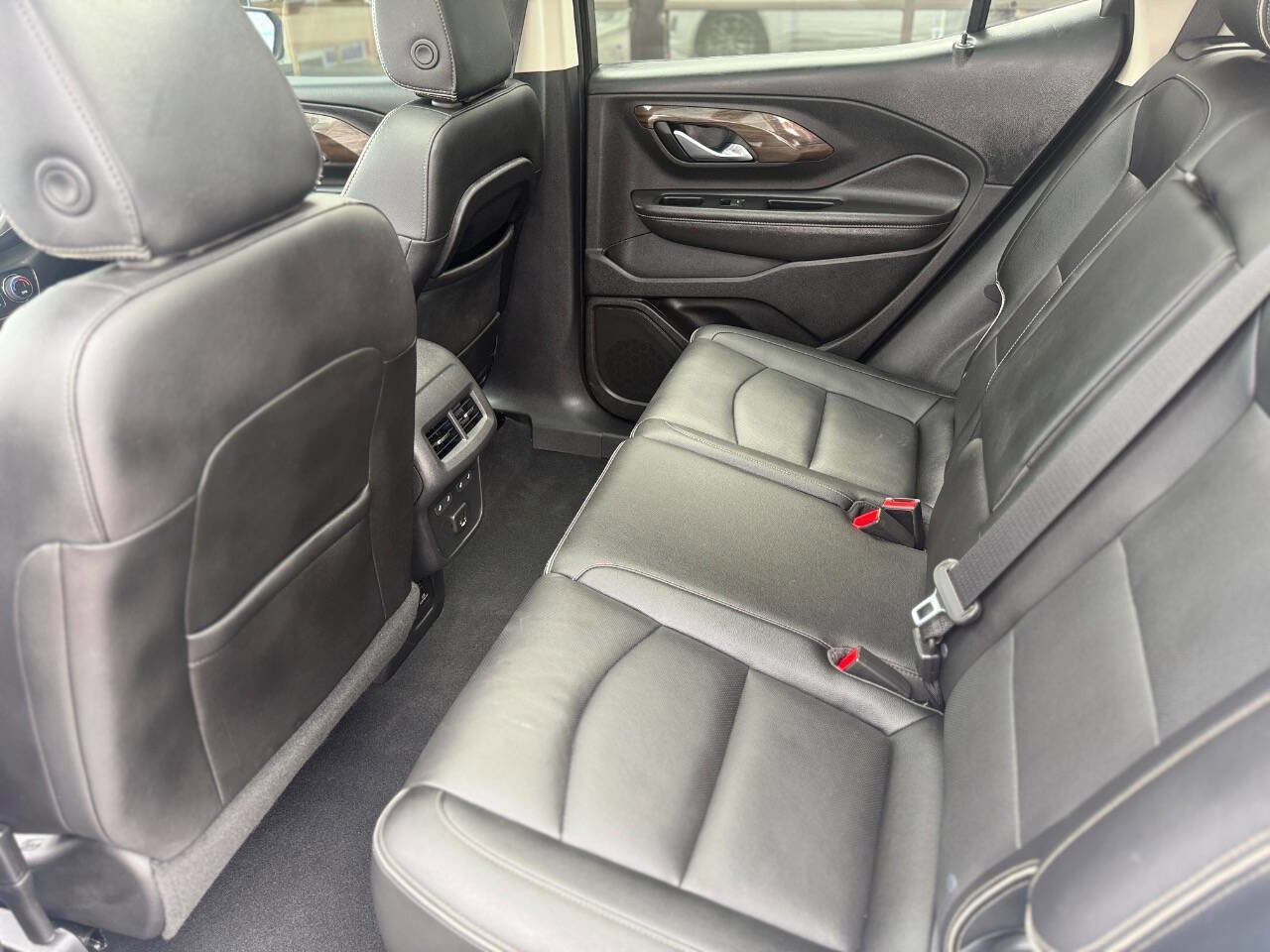 Used 2019 GMC Terrain Denali w/ Advanced Safety Package AWD/4WD image 10