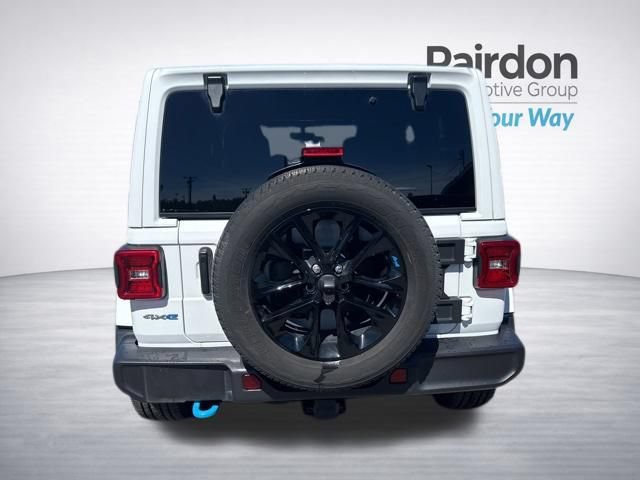 Used 2023 Jeep Wrangler Unlimited Sahara w/ Cold Weather Group AWD/4WD image 6