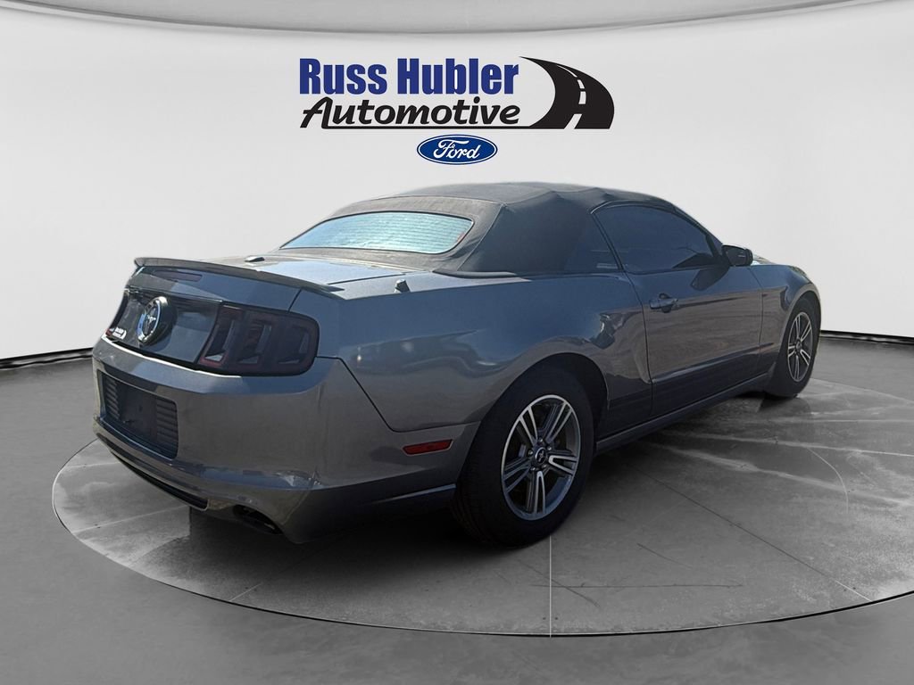 Used 2013 Ford Mustang Premium RWD image 5