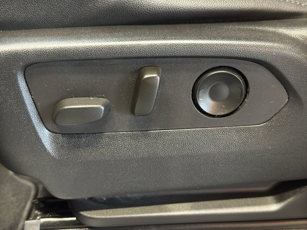 Used 2021 Chevrolet Suburban Z71 image 20